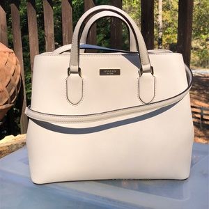 NWOT Kate Spade hand bag. Never use!